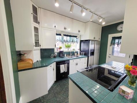 1053 Lake Avenue Detroit Lakes MN 56501