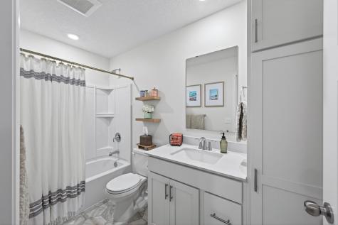 5251 Long Pointe Pass Woodbury MN 55129