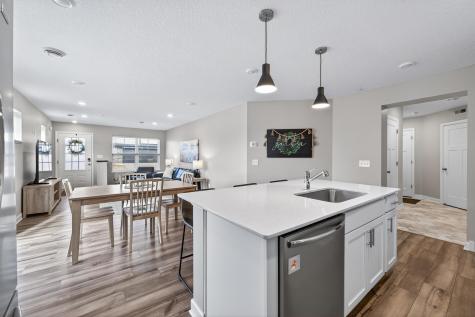 5251 Long Pointe Pass Woodbury MN 55129