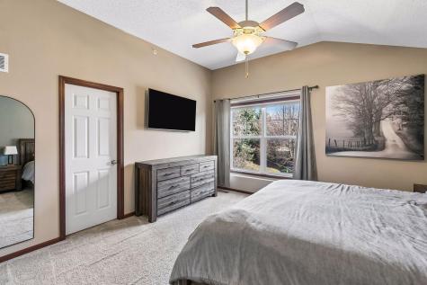 593 Stonewood Way Burnsville MN 55306