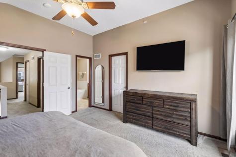 593 Stonewood Way Burnsville MN 55306