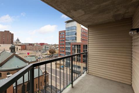 78 10th Street E Saint Paul MN 55101