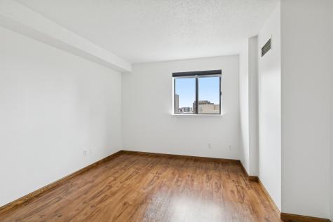 78 10th Street E Saint Paul MN 55101