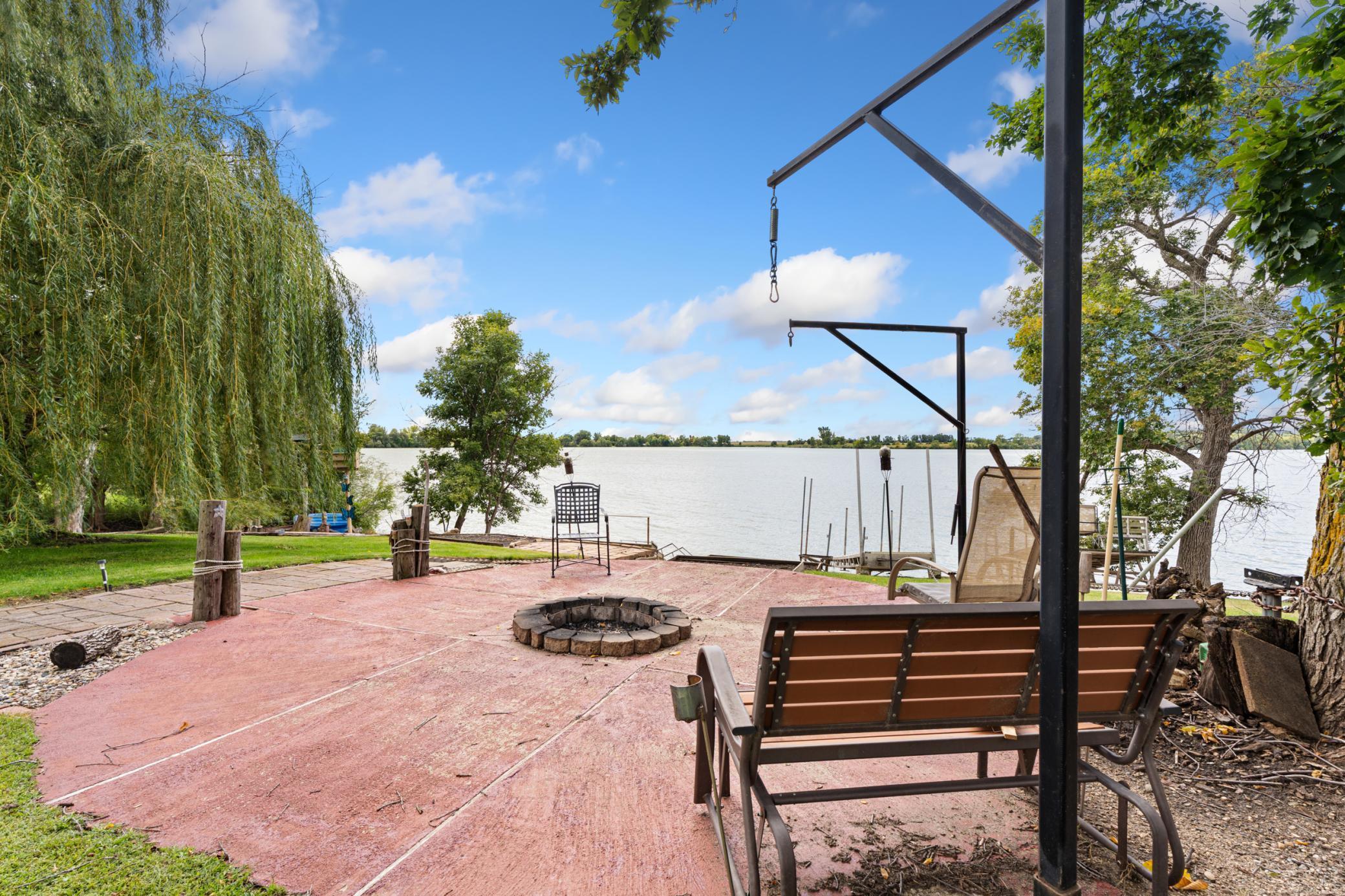 1 Lime Lake Drive Avoca MN 56114