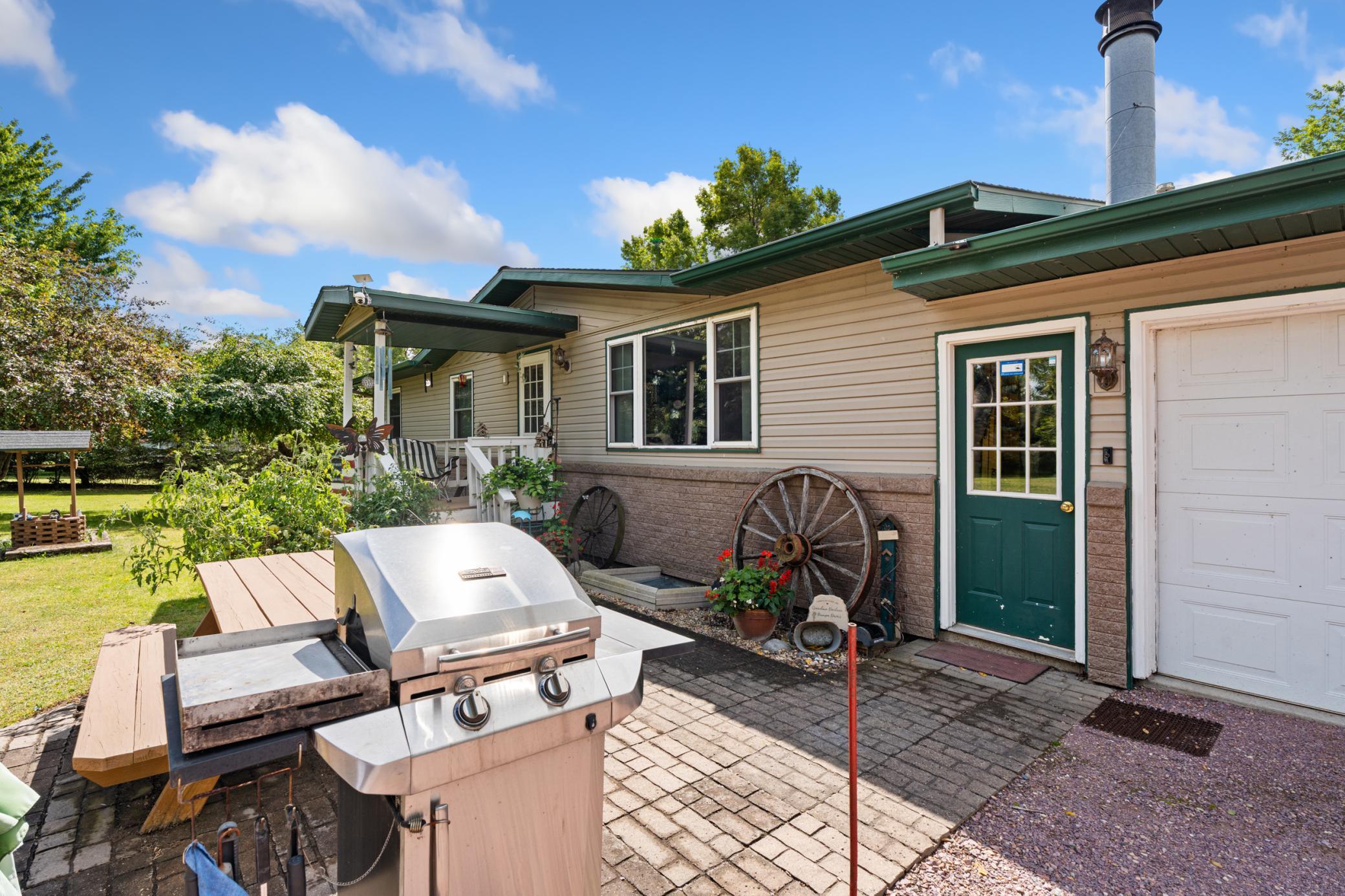 1 Lime Lake Drive Avoca MN 56114