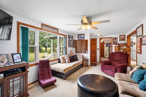 1 Lime Lake Drive Avoca MN 56114