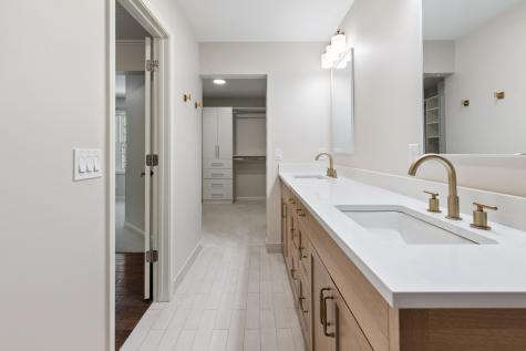 4984 Three Points Boulevard Mound MN 55364