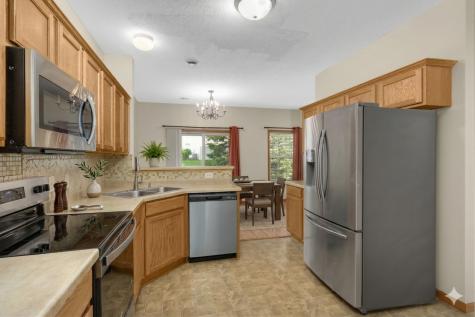 6869 Folkestone Road Apple Valley MN 55124