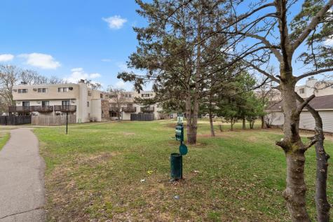 7202 72nd Lane N Brooklyn Park MN 55428