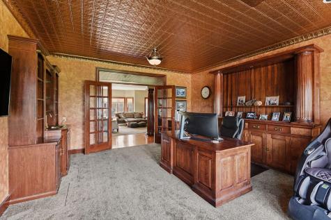 1358 Us Highway 75 Pipestone MN 56164