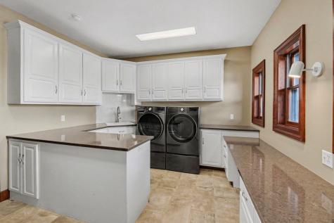 1358 Us Highway 75 Pipestone MN 56164