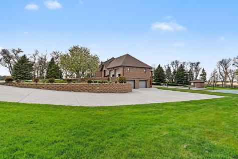 1358 Us Highway 75 Pipestone MN 56164