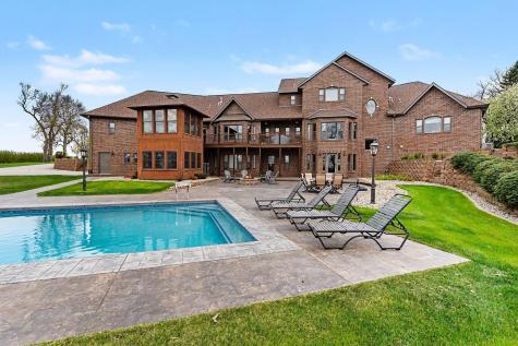 1358 Us Highway 75 Pipestone MN 56164