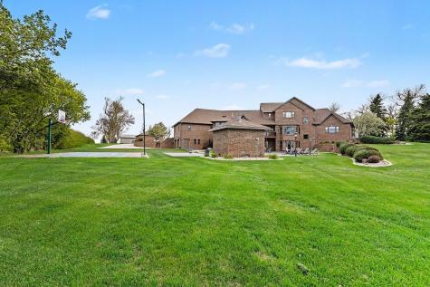 1358 Us Highway 75 Pipestone MN 56164