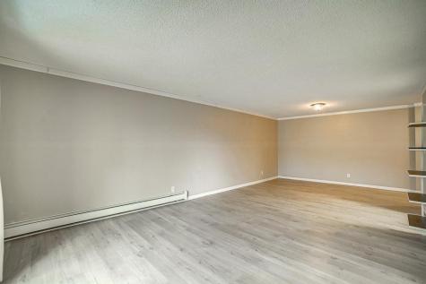 2680 Oxford Street N Roseville MN 55113