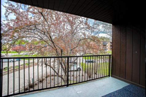 2680 Oxford Street N Roseville MN 55113