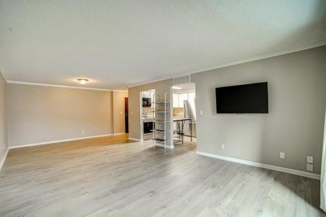 2680 Oxford Street N Roseville MN 55113