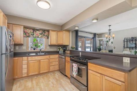 10032 Irwin Circle Bloomington MN 55437