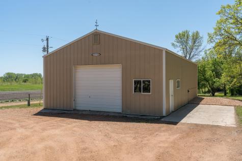 37285 161st Avenue Montgomery MN 56069