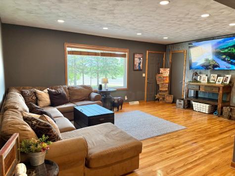 37285 161st Avenue Montgomery MN 56069
