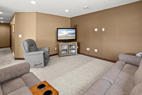 4745 48th Avenue S Fargo ND 58104