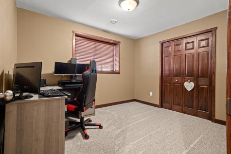 4745 48th Avenue S Fargo ND 58104