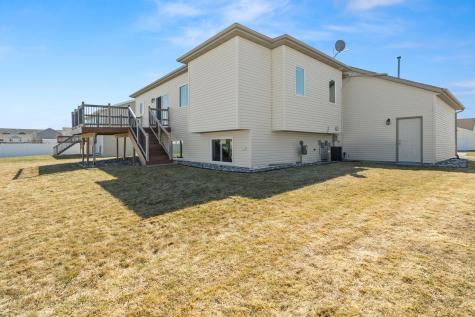 4745 48th Avenue S Fargo ND 58104