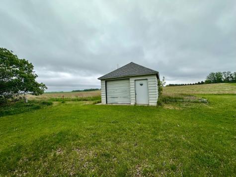 210 160th Avenue Edgerton MN 56128