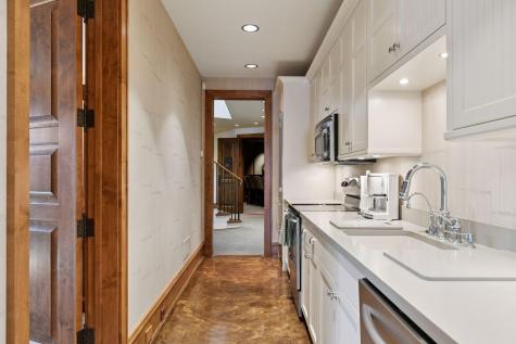 12535 Beach Circle Eden Prairie MN 55344