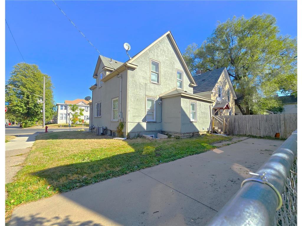 1301 E 28th Street Minneapolis MN 55407
