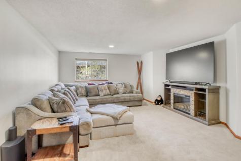1044 Villa Lane Detroit Lakes MN 56501