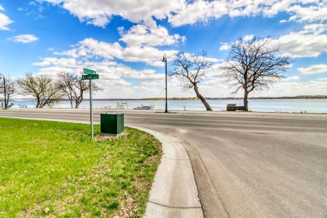 1044 Villa Lane Detroit Lakes MN 56501