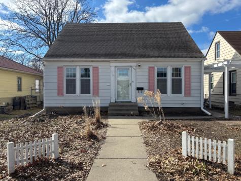1108 California Avenue W Saint Paul MN 55108