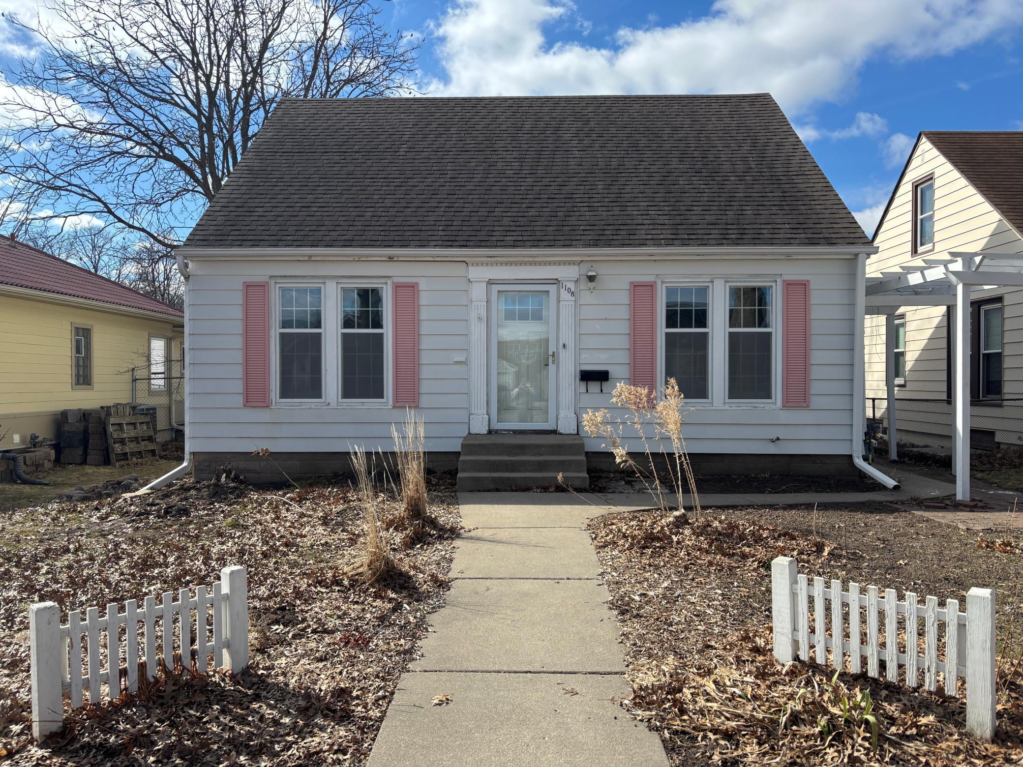 1108 California Avenue W Saint Paul MN 55108