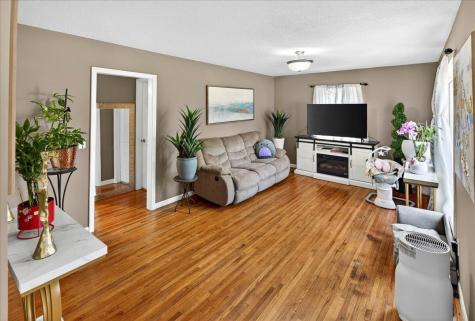 4506 Yates Avenue N Crystal MN 55422
