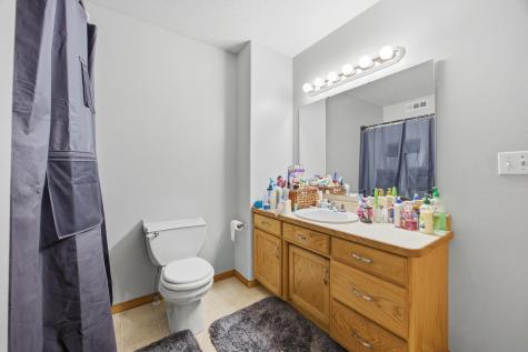 1022 4th Avenue W West Fargo ND 58078