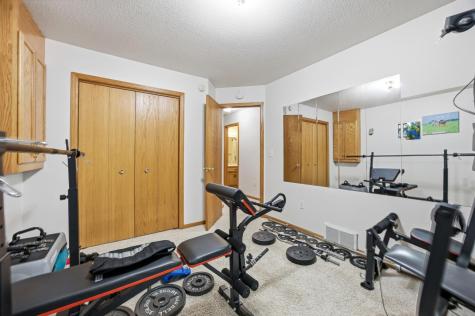 1022 4th Avenue W West Fargo ND 58078