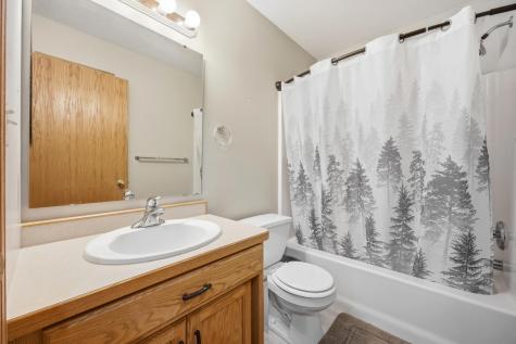 1022 4th Avenue W West Fargo ND 58078