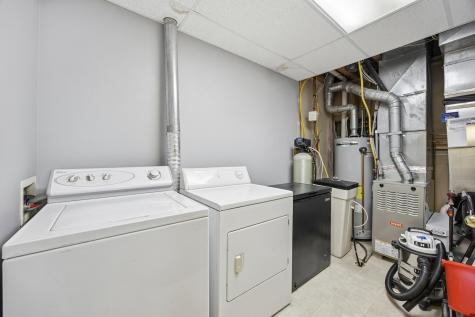 1022 4th Avenue W West Fargo ND 58078