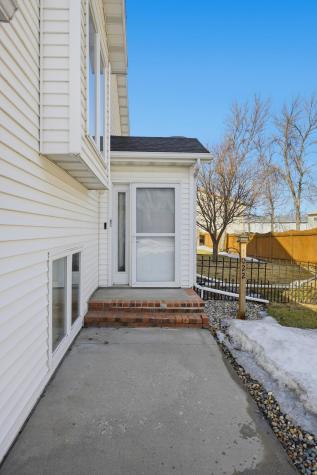 1022 4th Avenue W West Fargo ND 58078