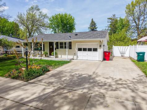 2115 23rd Street NW Rochester MN 55901