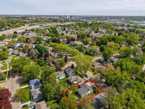 2115 23rd Street NW Rochester MN 55901