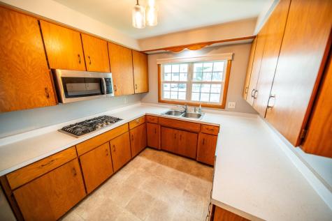 2115 23rd Street NW Rochester MN 55901