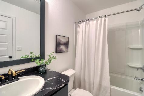 6742 30th Street S Fargo ND 58104