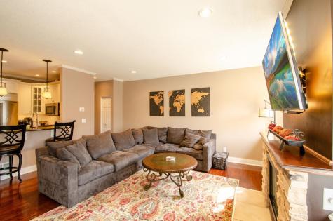 660 Kingfisher Lane Woodbury MN 55125