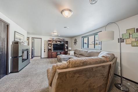 2634 7th Street W West Fargo ND 58078