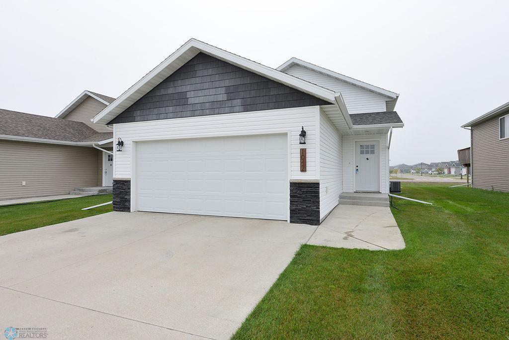1047 Barnes Drive W West Fargo ND 58078