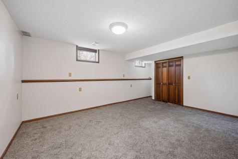 3895 Independence Road Independence MN 55359