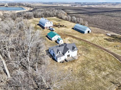 17624 340th Avenue Starbuck MN 56381