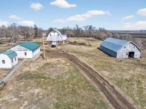 17624 340th Avenue Starbuck MN 56381